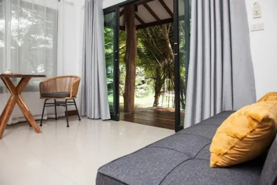 Island`s Pearl Home with Private Patio Quiet & Peaceful, Hin Kong – 사진 16
